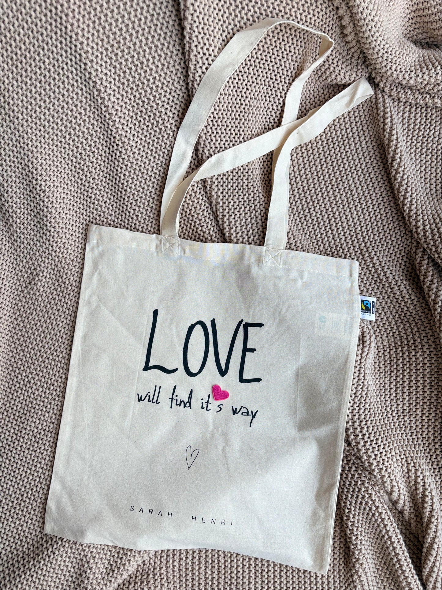 Tasche mit pinken Herz