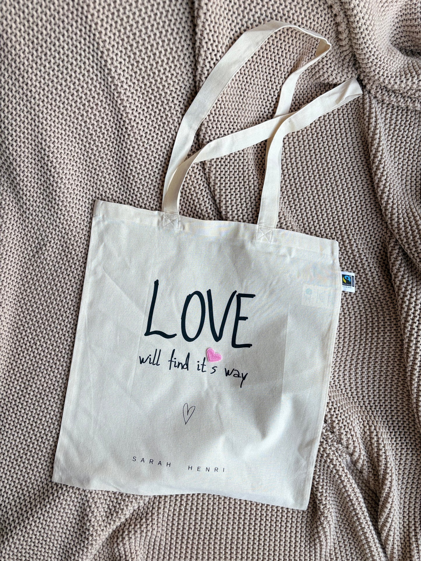 Tasche mit rosa Herz